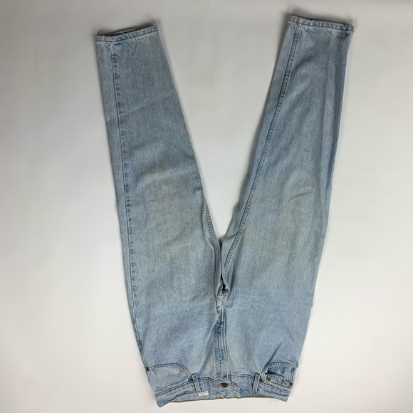Vintage Levi’s 550 Relaxed Fit Tapered Leg Jeans👖 - Picture 3 of 7
